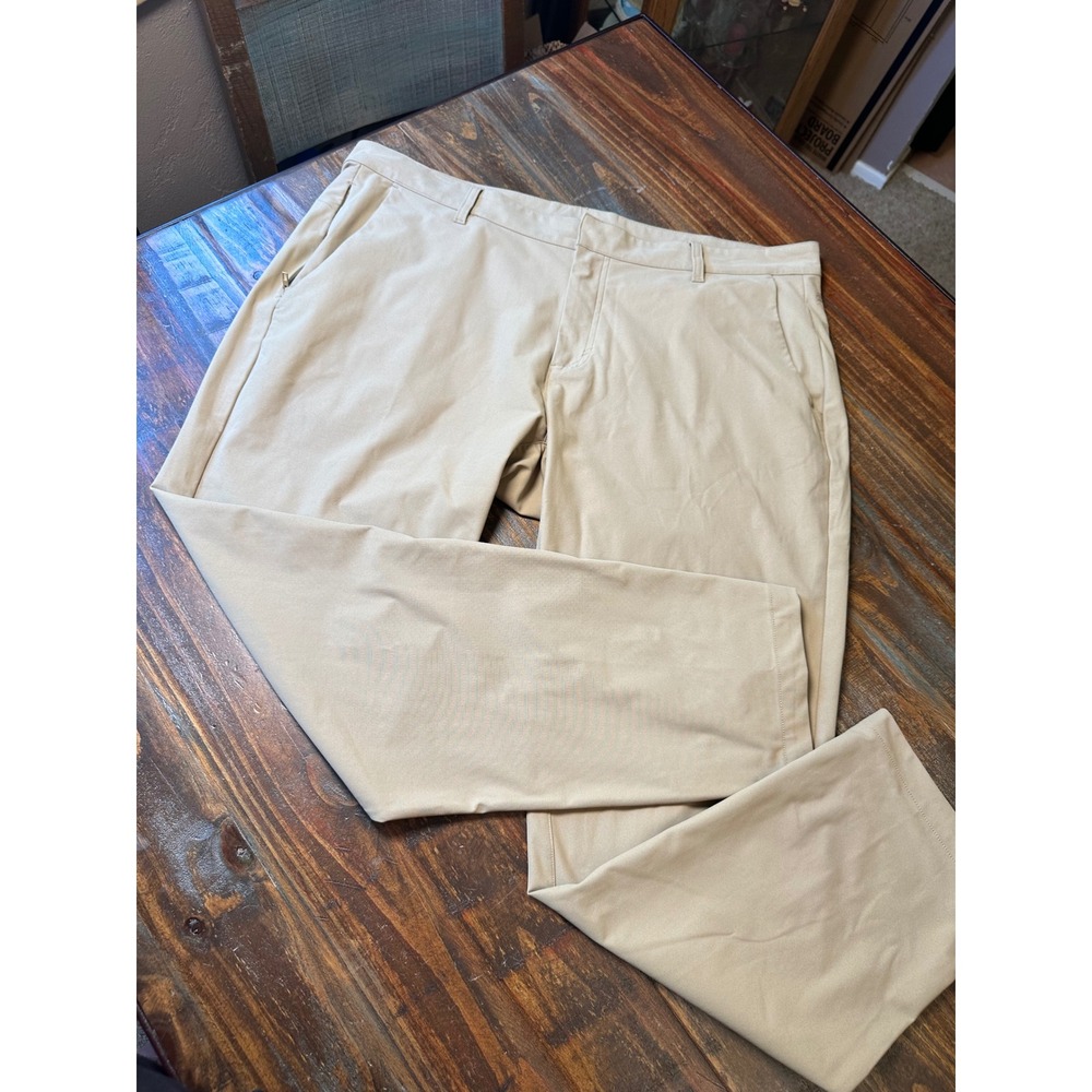 Fabletics Mens The Only Pant Khaki Tan Straight Leg Tech Chino 40x32 PT2459436